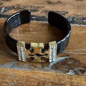 Elegant Black and Gold Bracelet with Crystal Accents